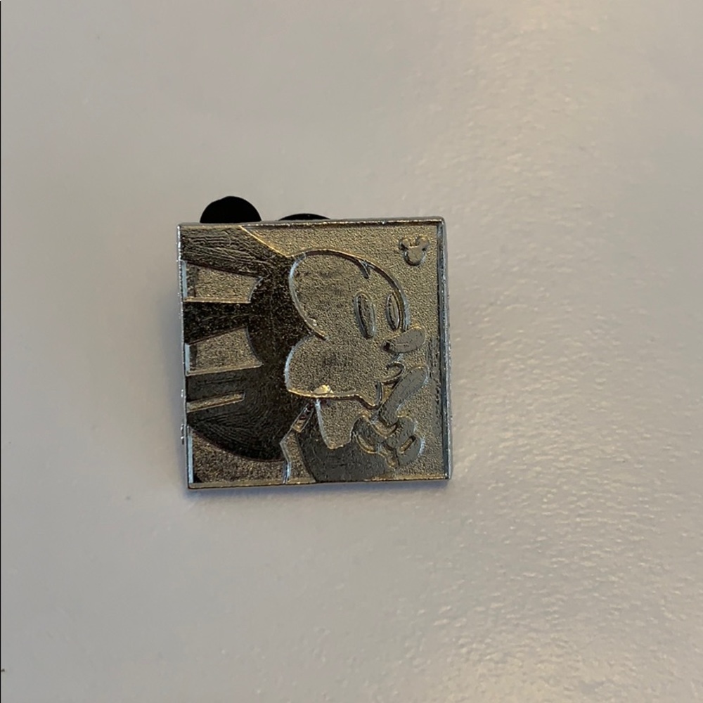 Disney trading pin